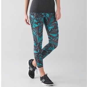 lululemon tight stuff tight palm lace tofino 6